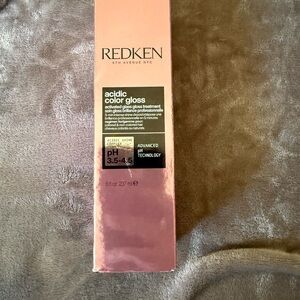 Redken Acidic Color Gloss treatment